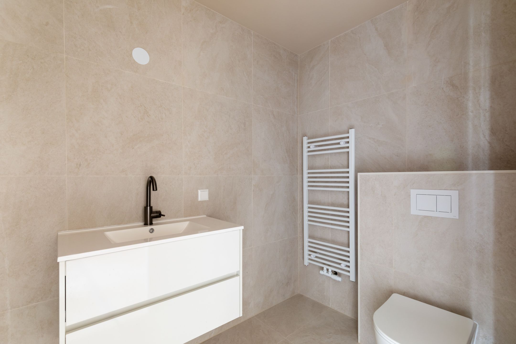 Photo 24 of Putsebocht 99-B02