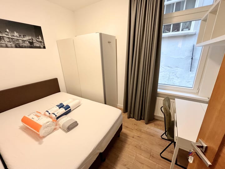 Foto 15 van Kloveniersburgwal 42-A