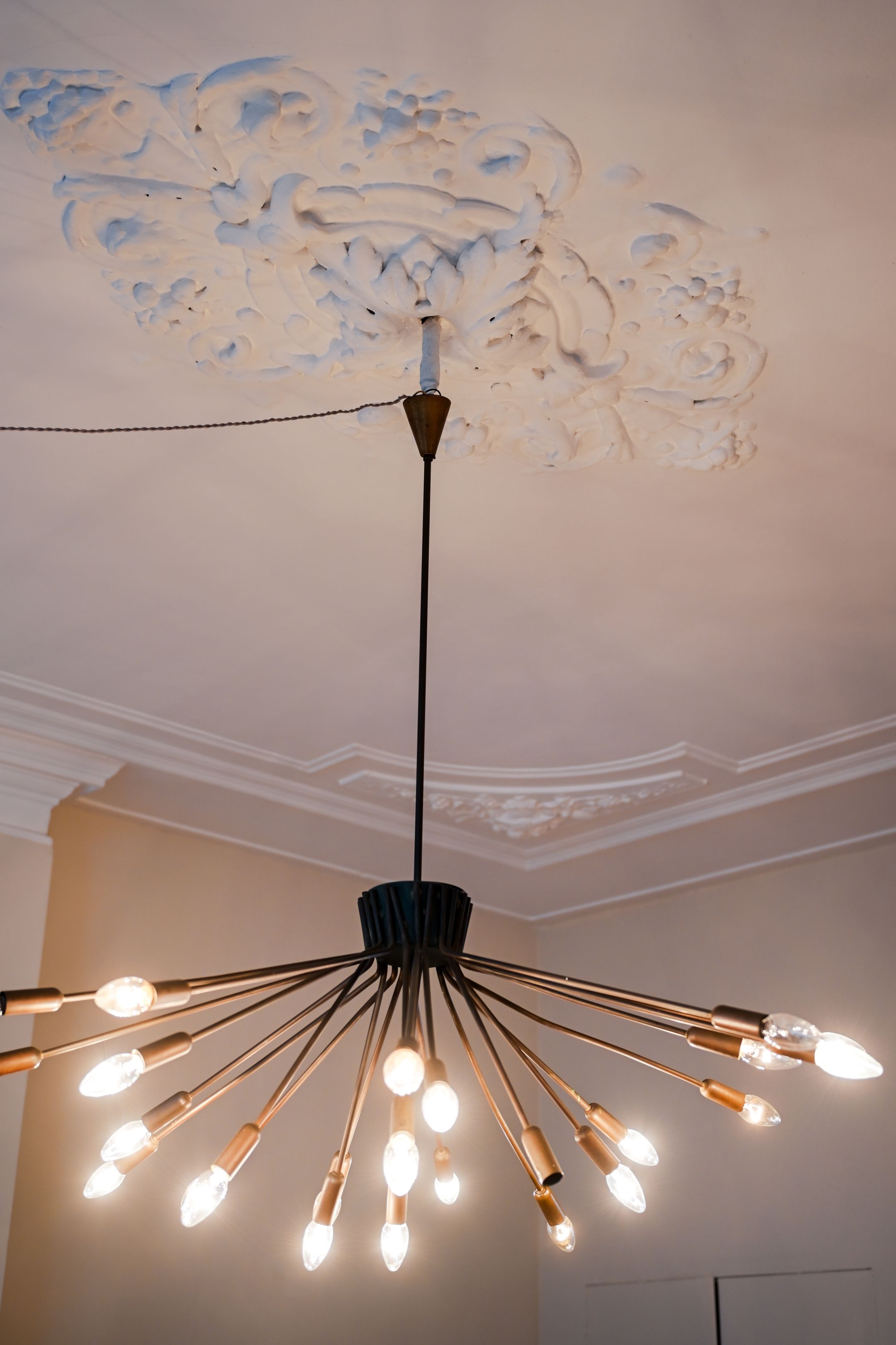 Foto 24 van Oudezijds Voorburgwal 145-A