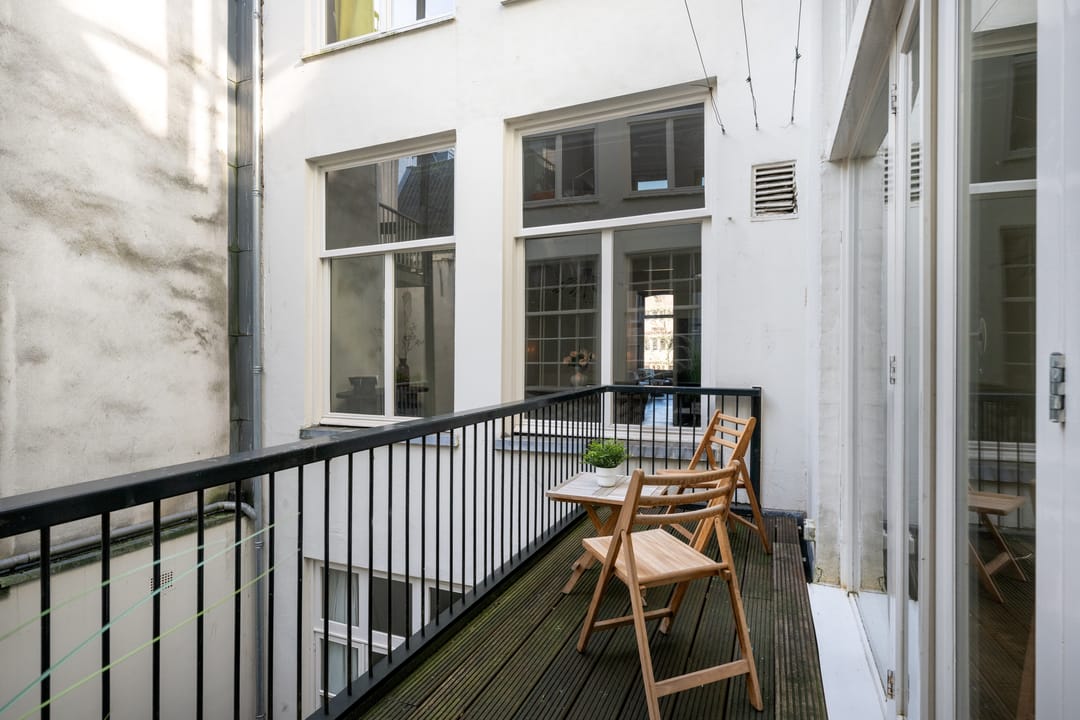 Foto 43 van Oudezijds Voorburgwal 145-A