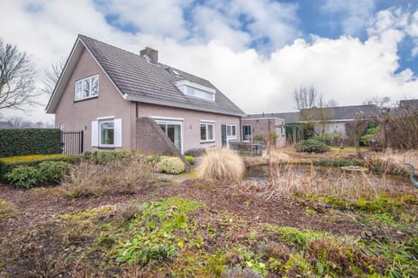 Marga Klompélaan 10 secondary image