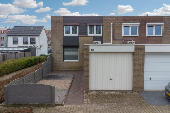 Foto 2 van De Maar 10