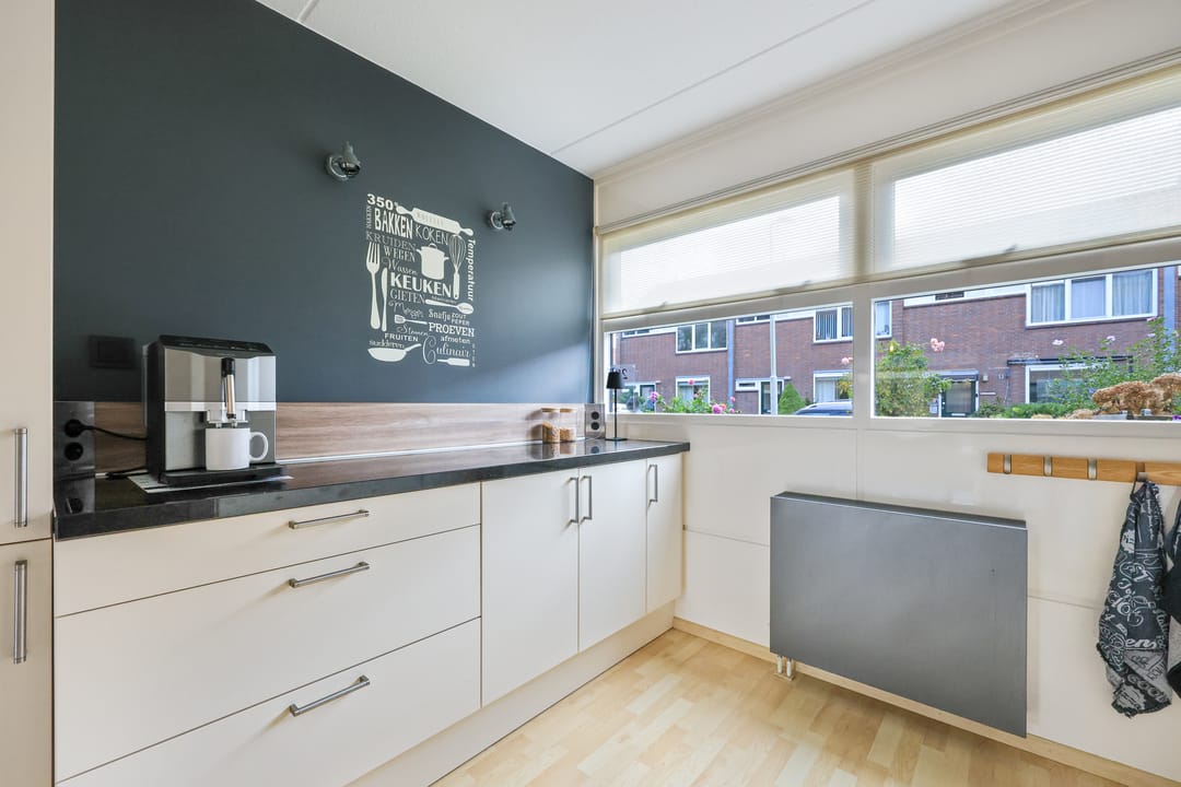 Photo 8 of Delftlaan 29-B