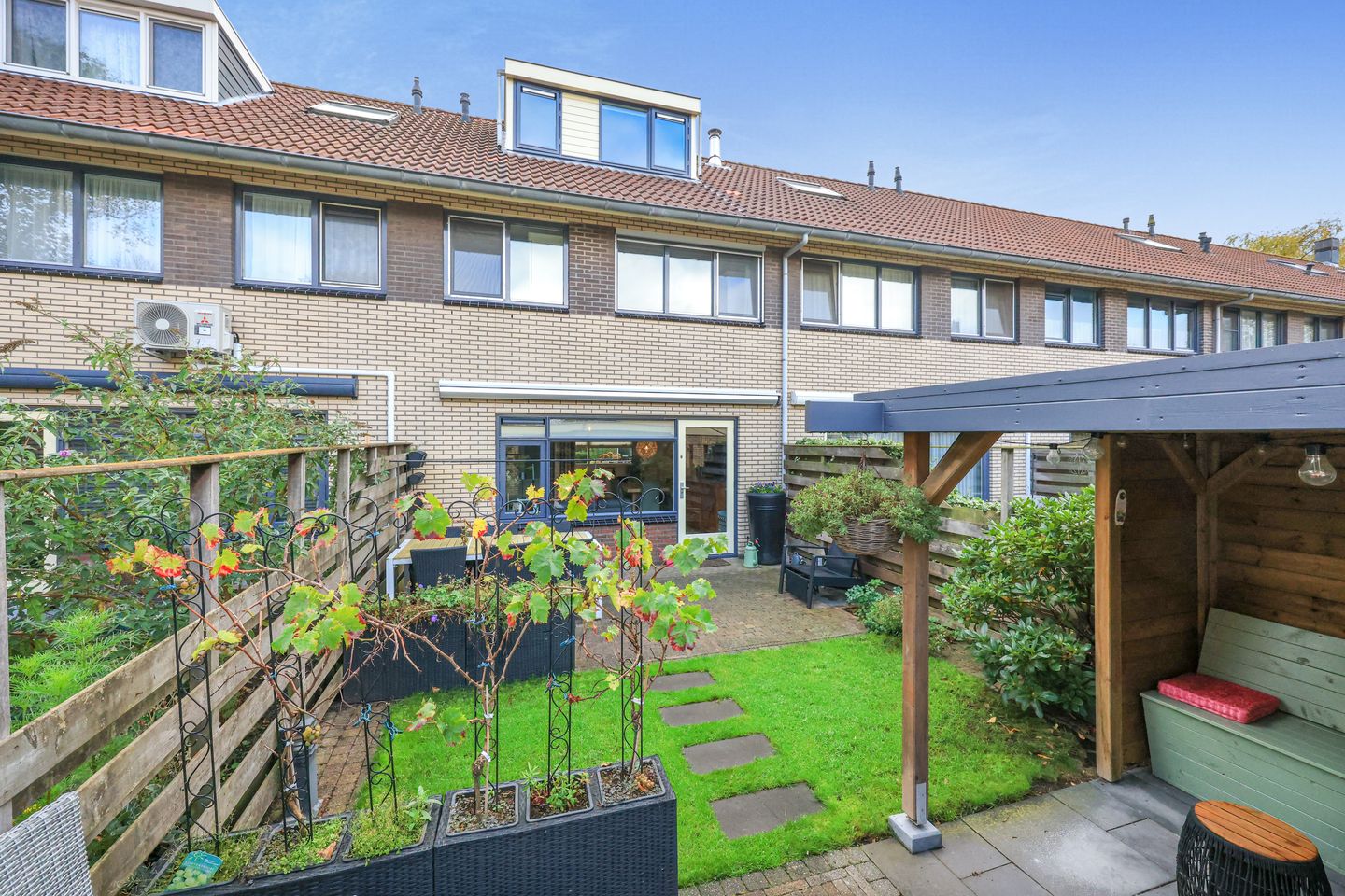 Photo 10 of Delftlaan 29-B