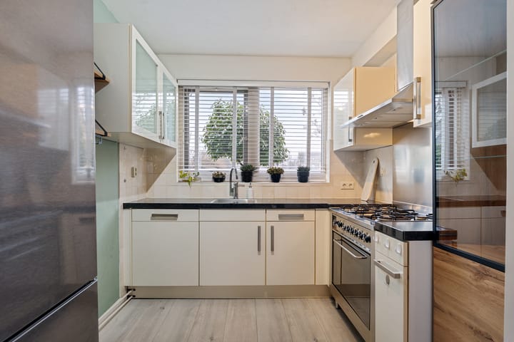 Photo 3 of Ravelstraat 19