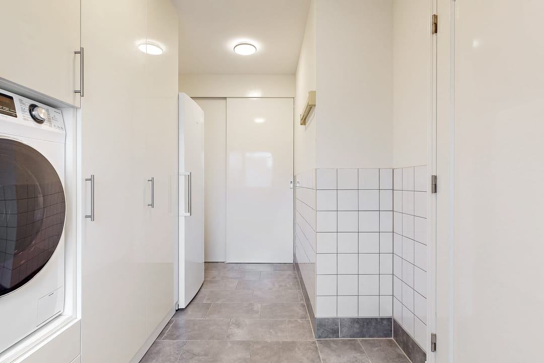 Photo 22 of Zwaagdijk 373