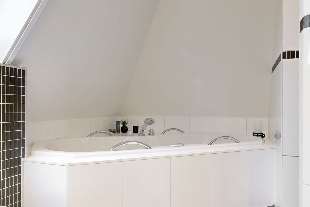 Photo 32 of Zwaagdijk 373