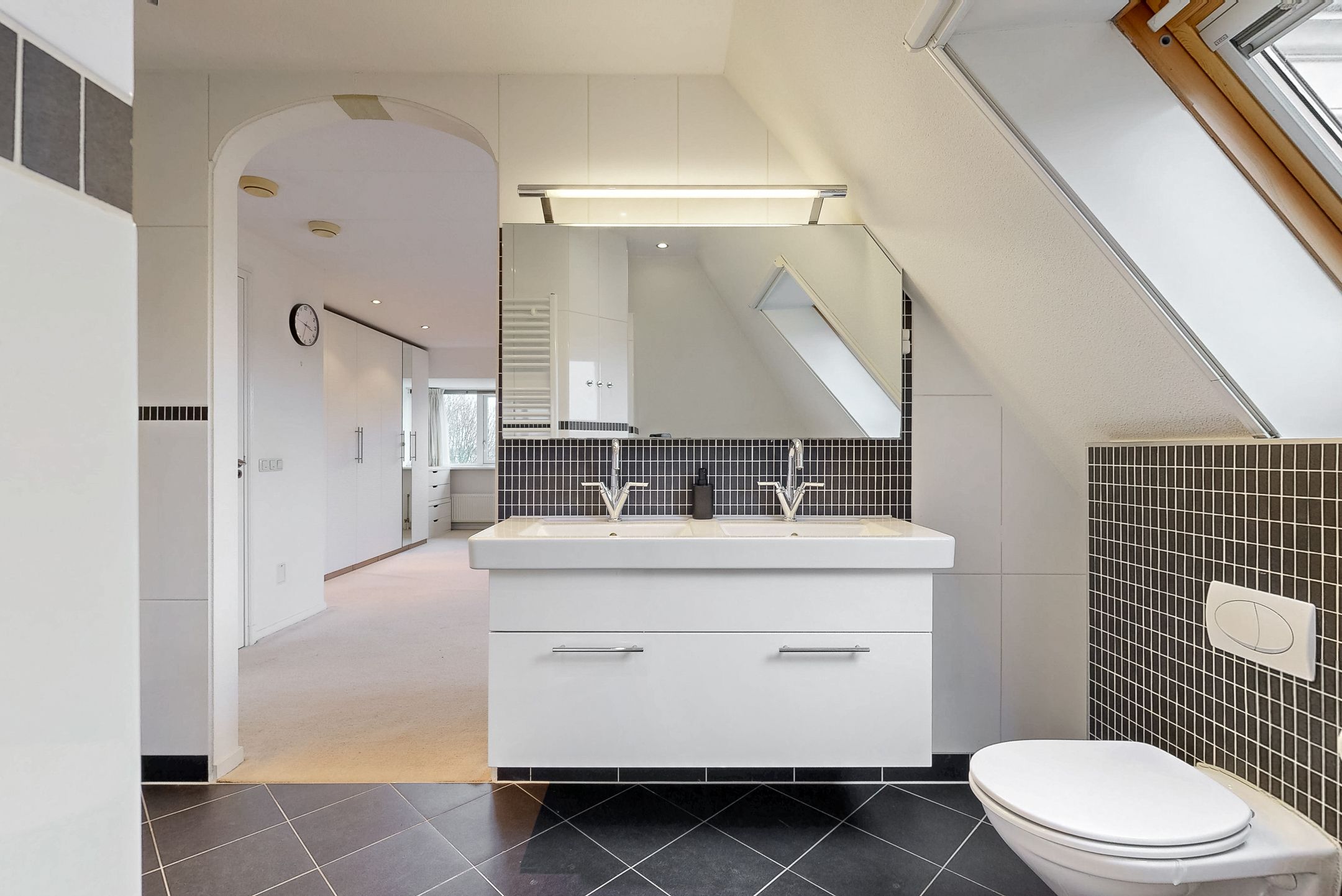 Photo 33 of Zwaagdijk 373