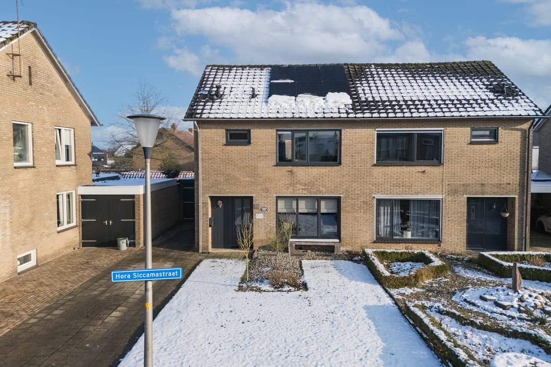 Foto 2 van Hora Siccamastraat 10