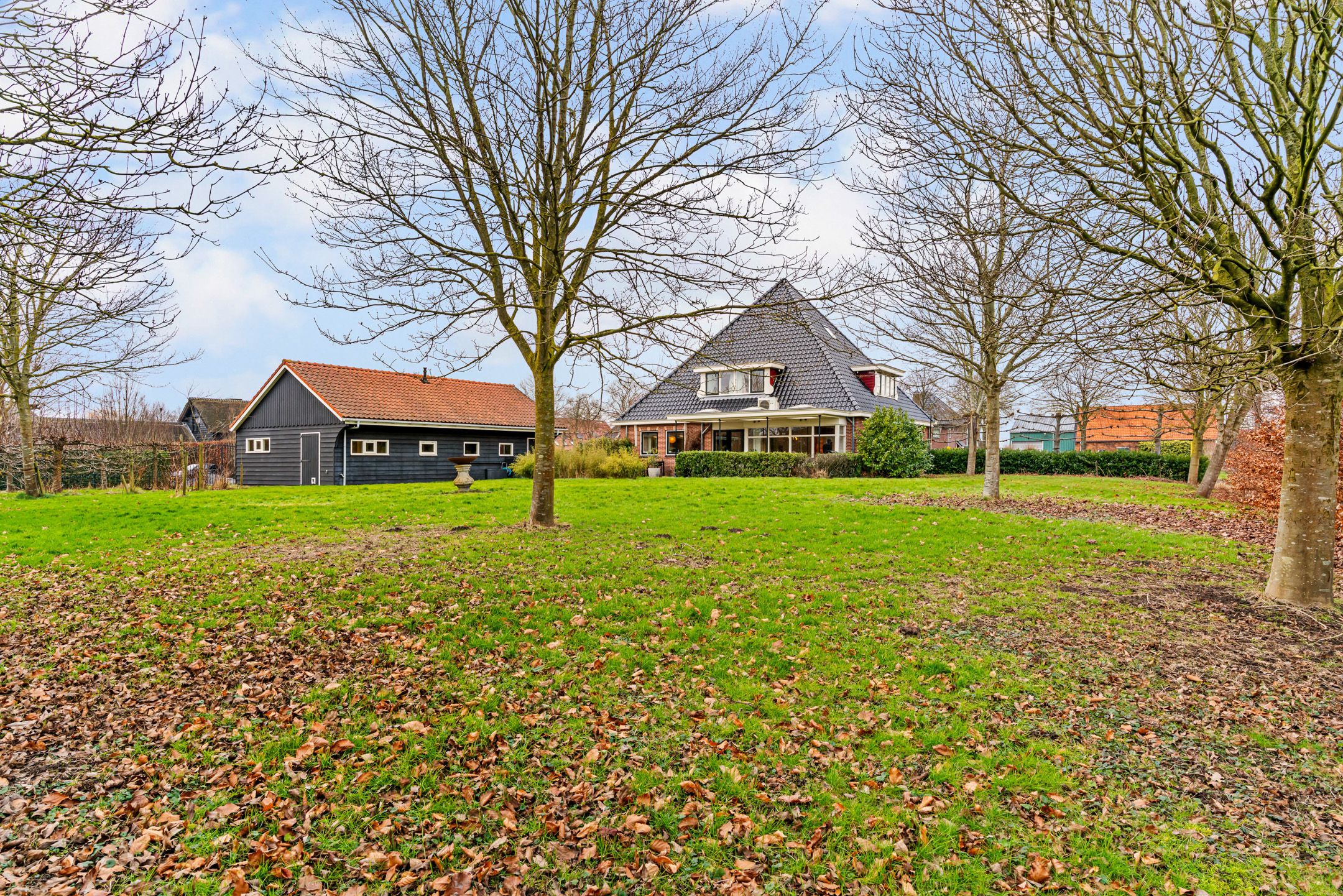 Photo 45 of Zwaagdijk 373