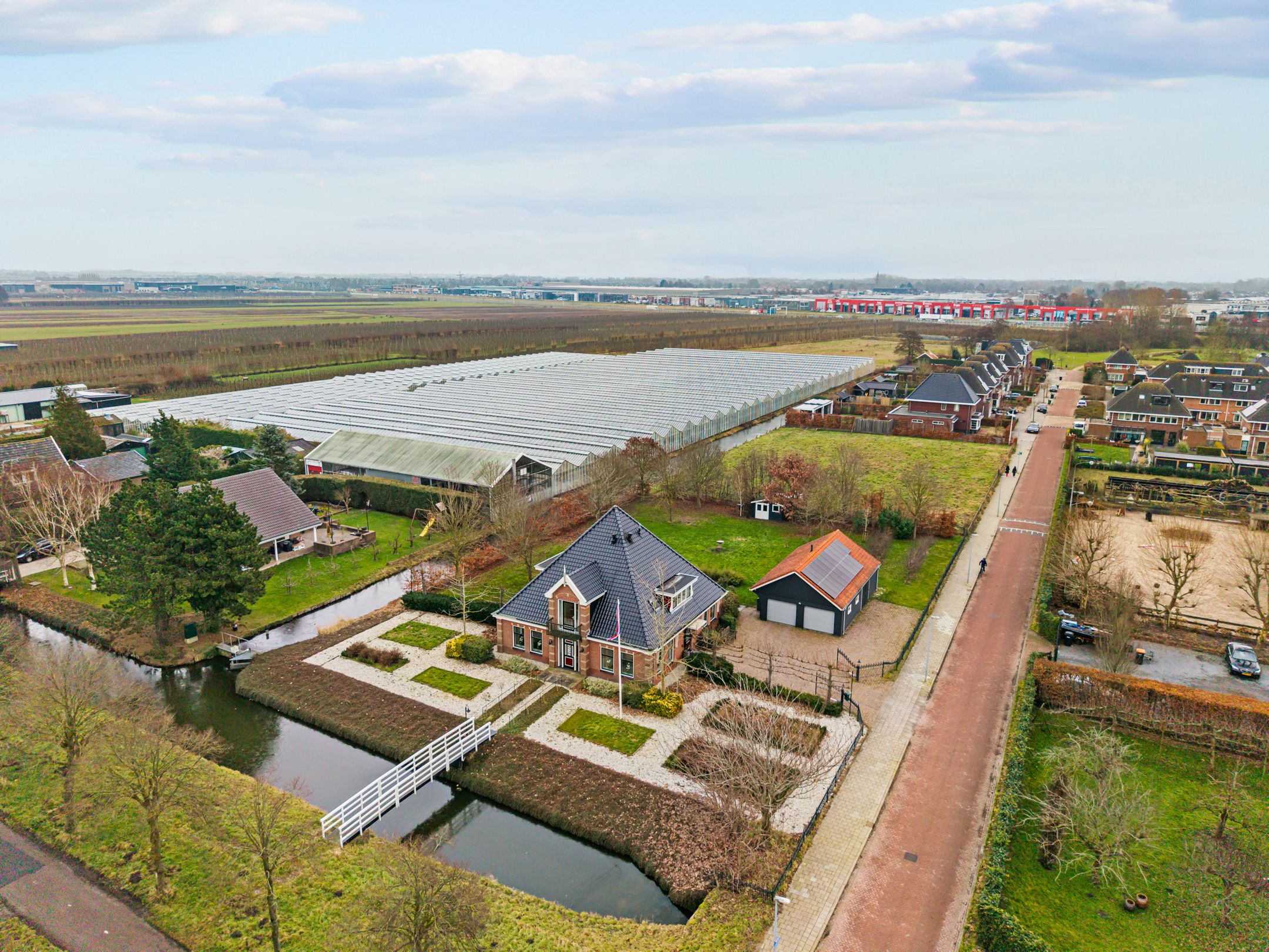 Photo 51 of Zwaagdijk 373