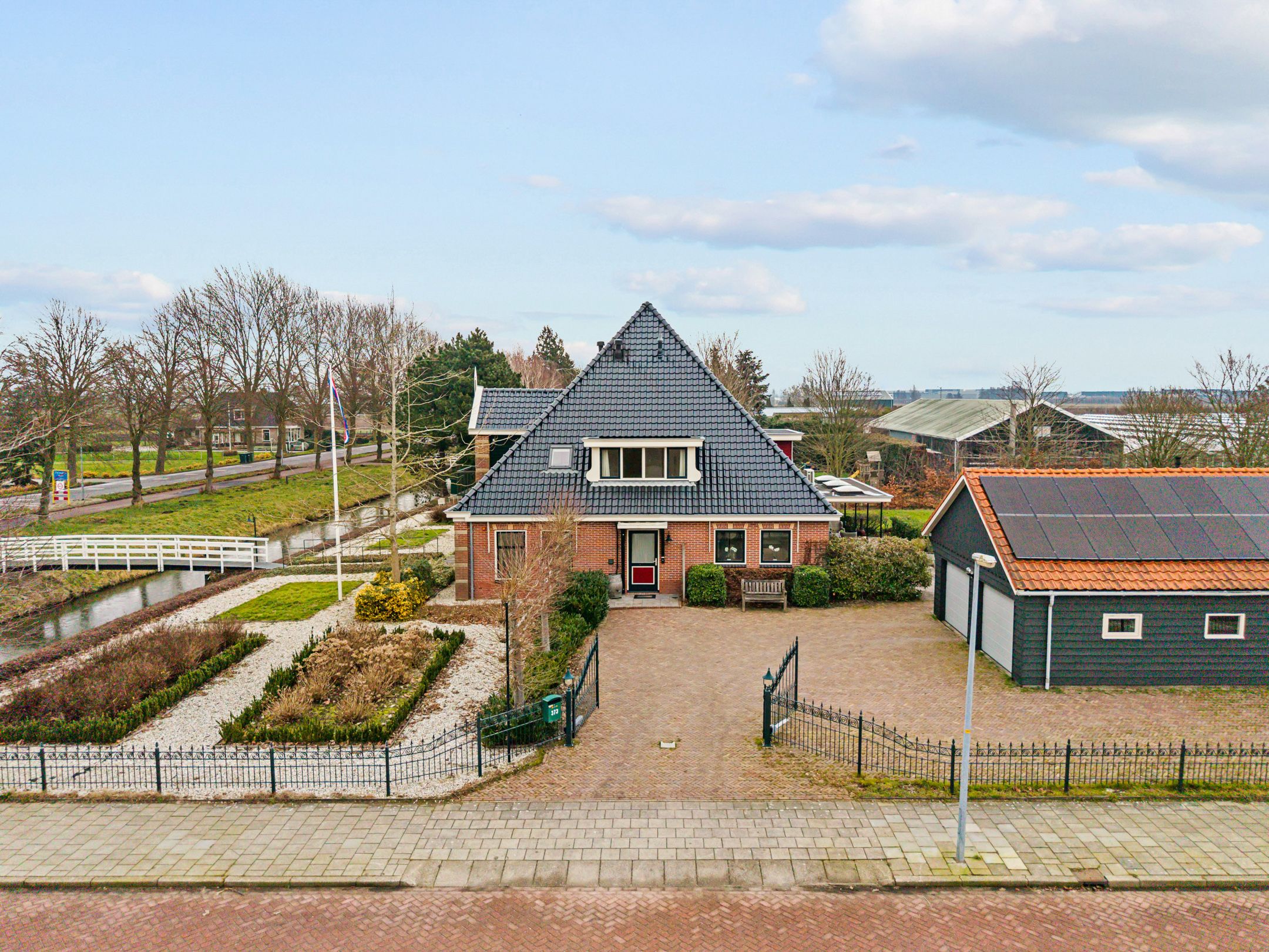 Photo 54 of Zwaagdijk 373