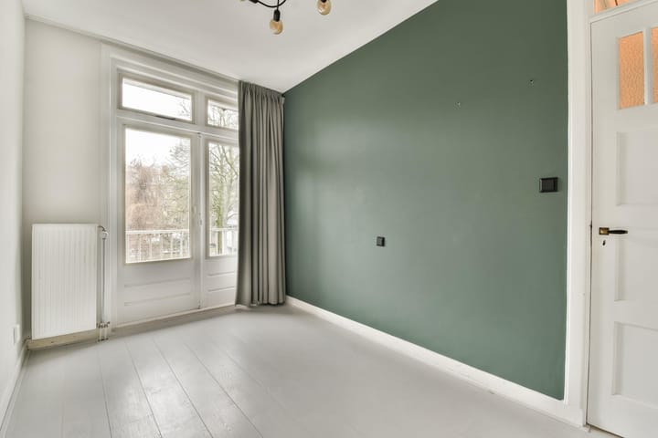 Photo 13 of Geuzenstraat 38-2