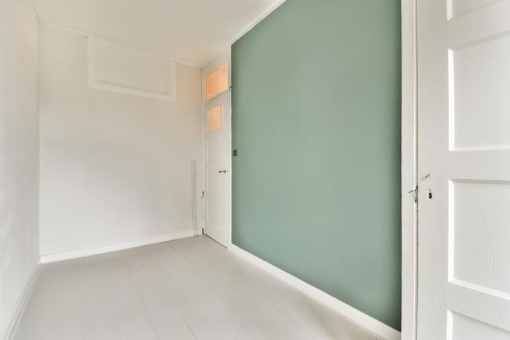 Photo 18 of Geuzenstraat 38-2