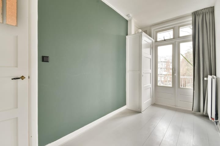 Photo 11 of Geuzenstraat 38-2