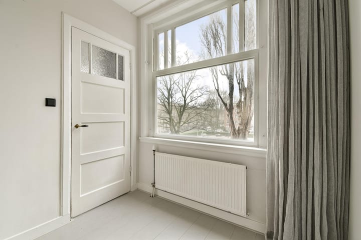 Photo 15 of Geuzenstraat 38-2