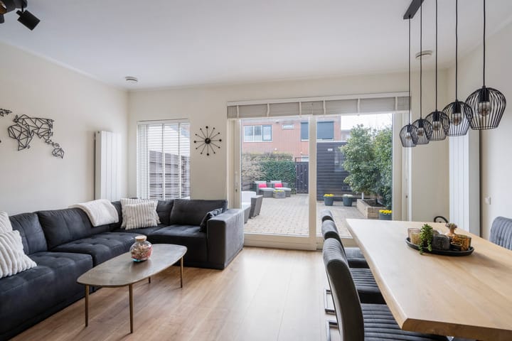 Photo 11 of Abraham Maatstraat 32