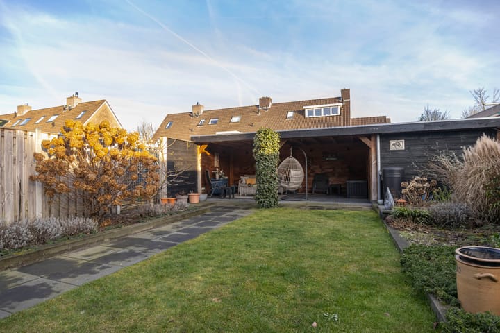 Photo 47 of Bunschoterweg 4