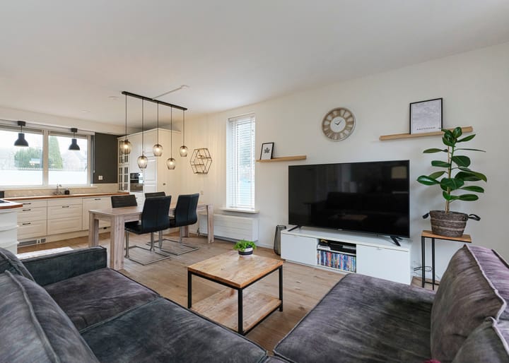 Photo 9 of Fluoriet 1