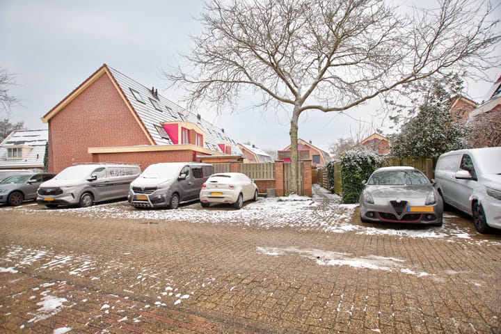 Foto 8 van Robert Stolzhof 25