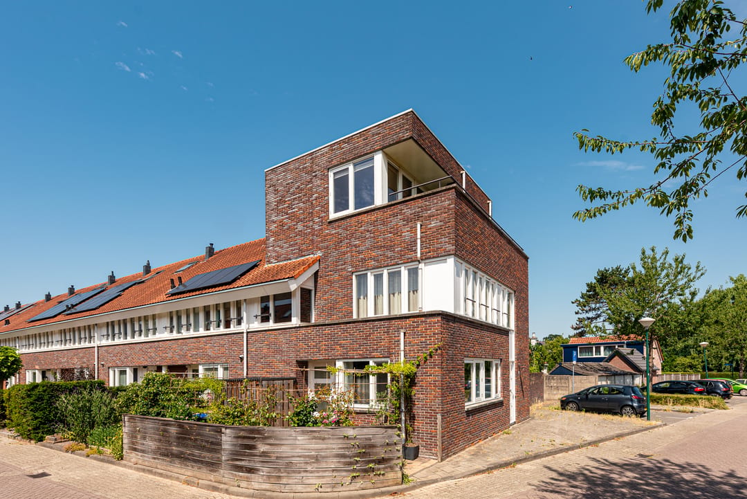 Foto 1 van Meester Pluimhof 41