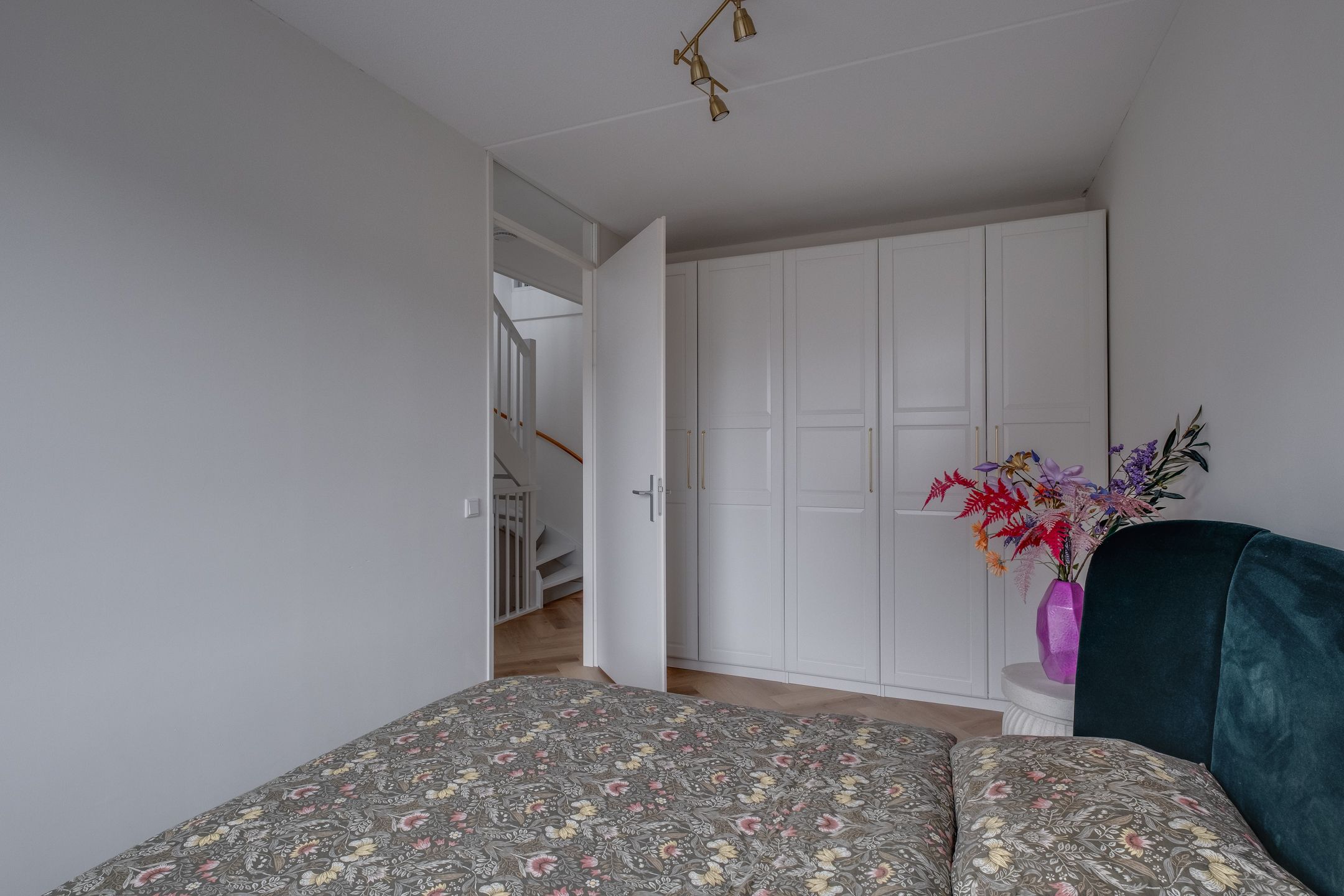 Photo 24 of Zaanstraat 188