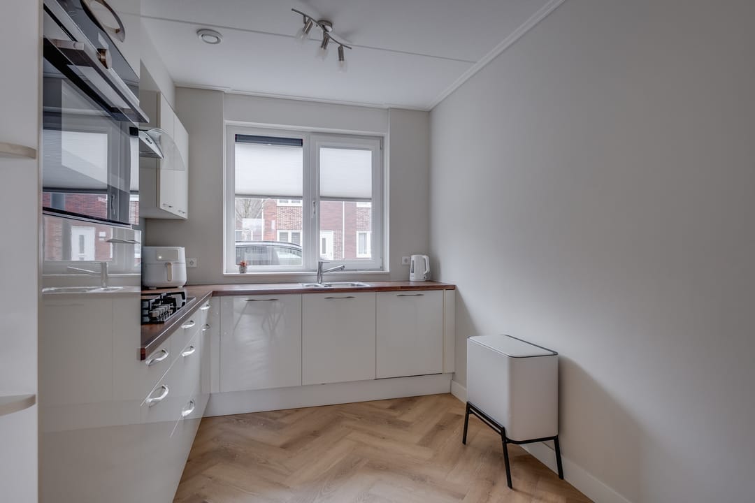 Photo 16 of Zaanstraat 188