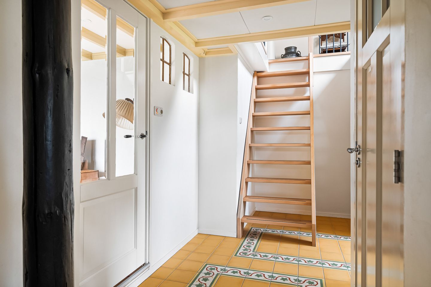 Photo 34 of Siktaris Eringawyk 1