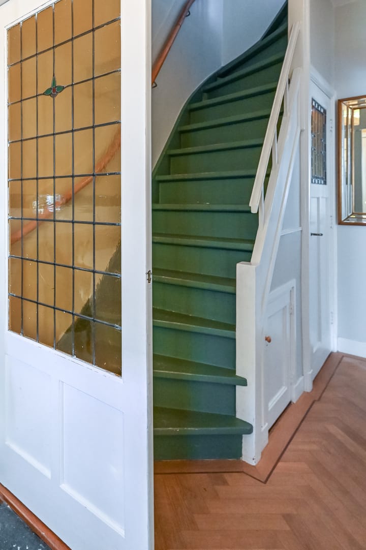 Photo 13 of Jelgersmastraat 24