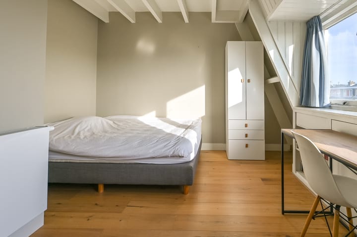 Photo 24 of Jelgersmastraat 24