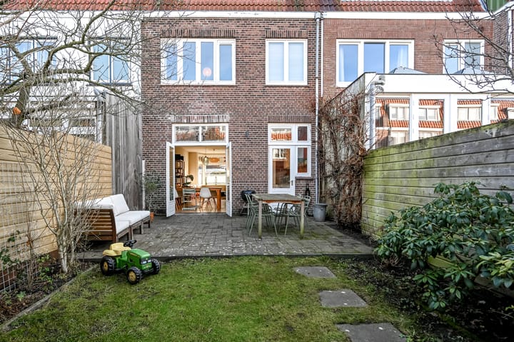 Photo 32 of Jelgersmastraat 24