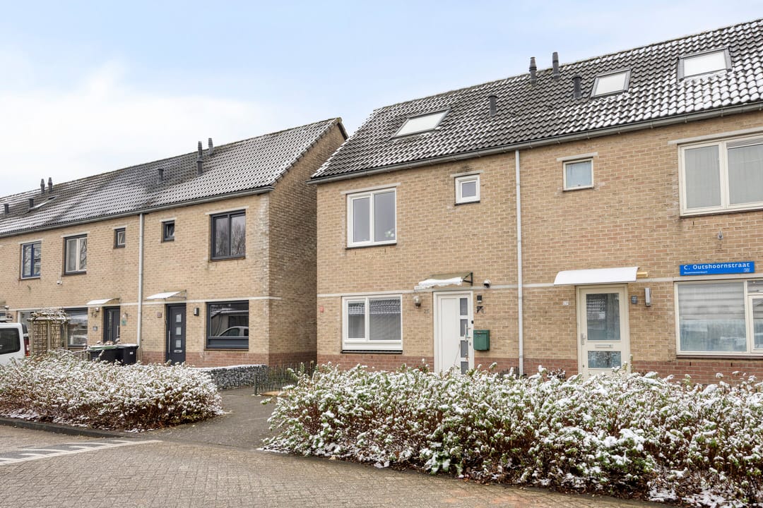 Photo 38 of C. Outshoornstraat 25