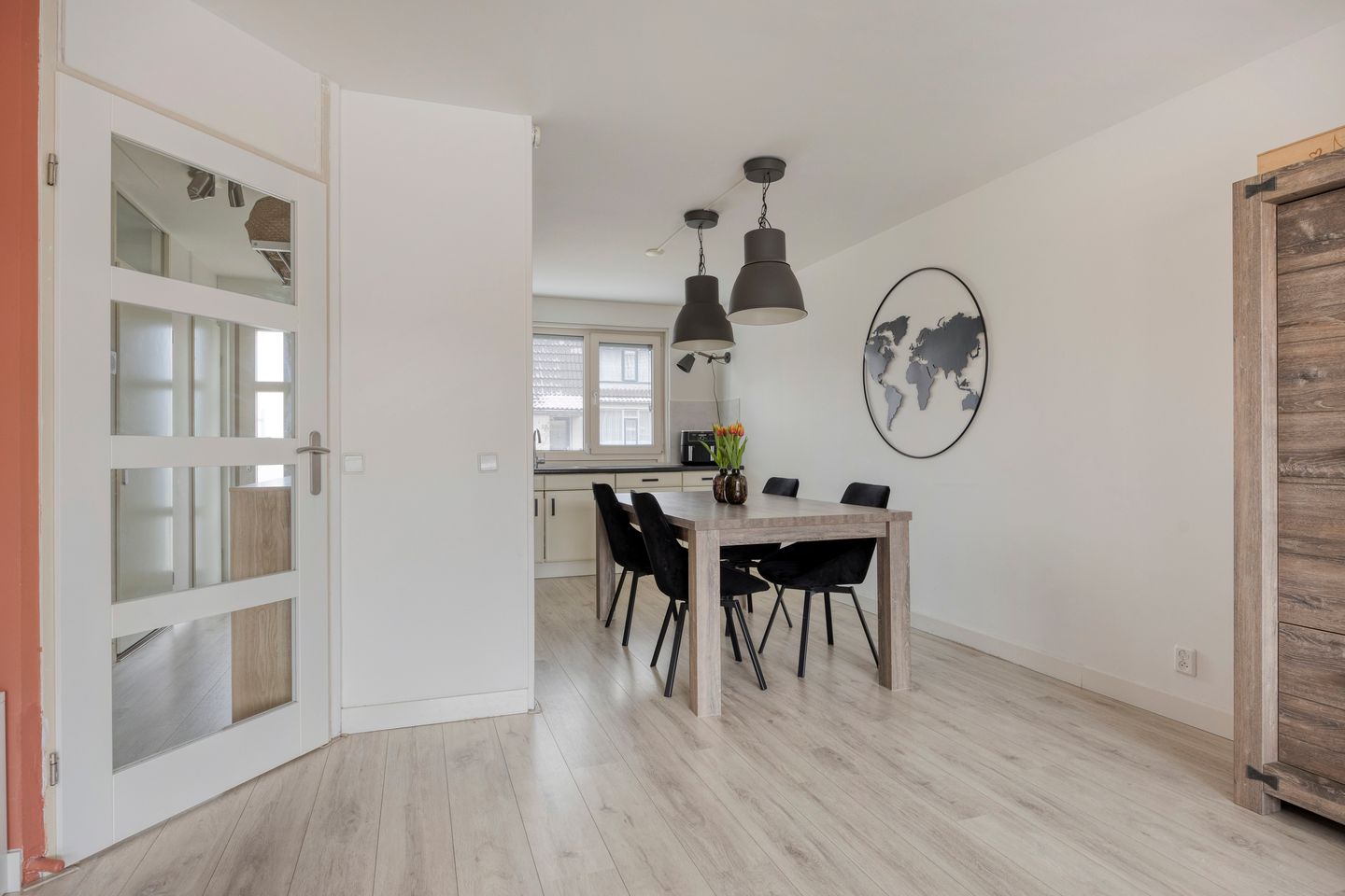 Photo 10 of C. Outshoornstraat 25