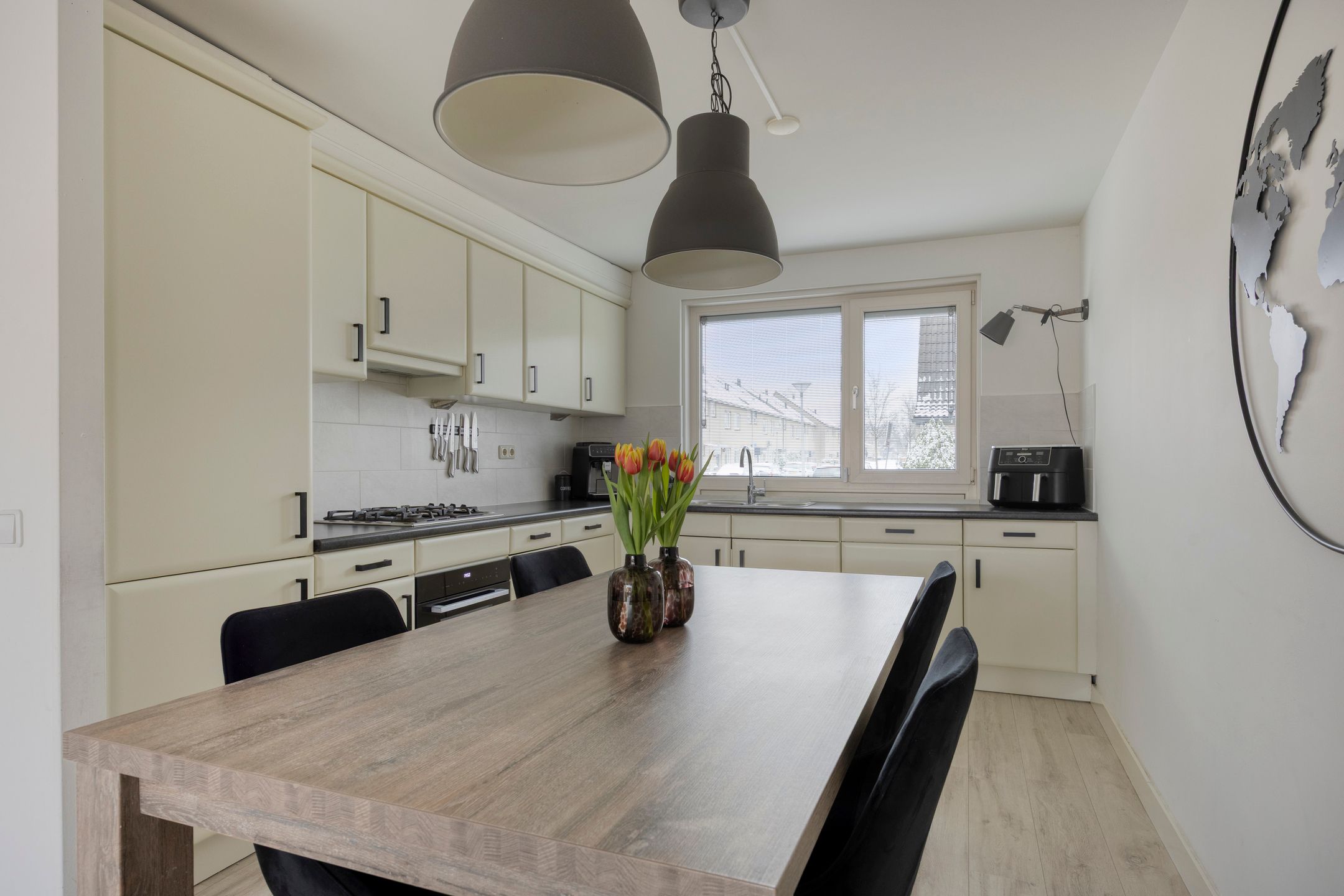 Photo 12 of C. Outshoornstraat 25