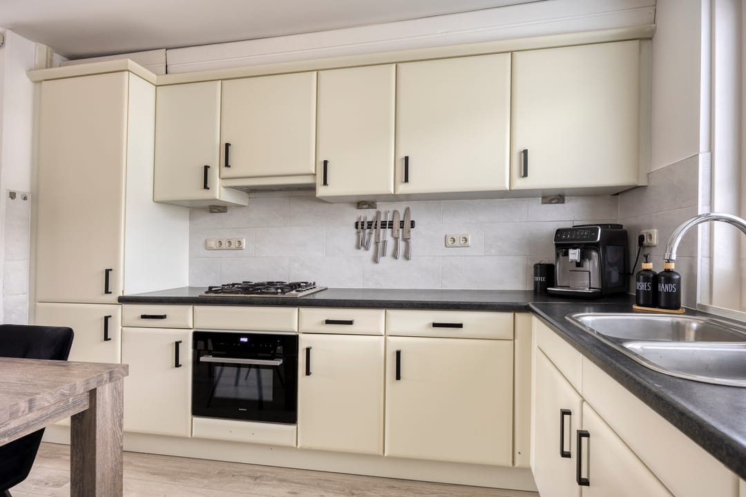 Photo 13 of C. Outshoornstraat 25