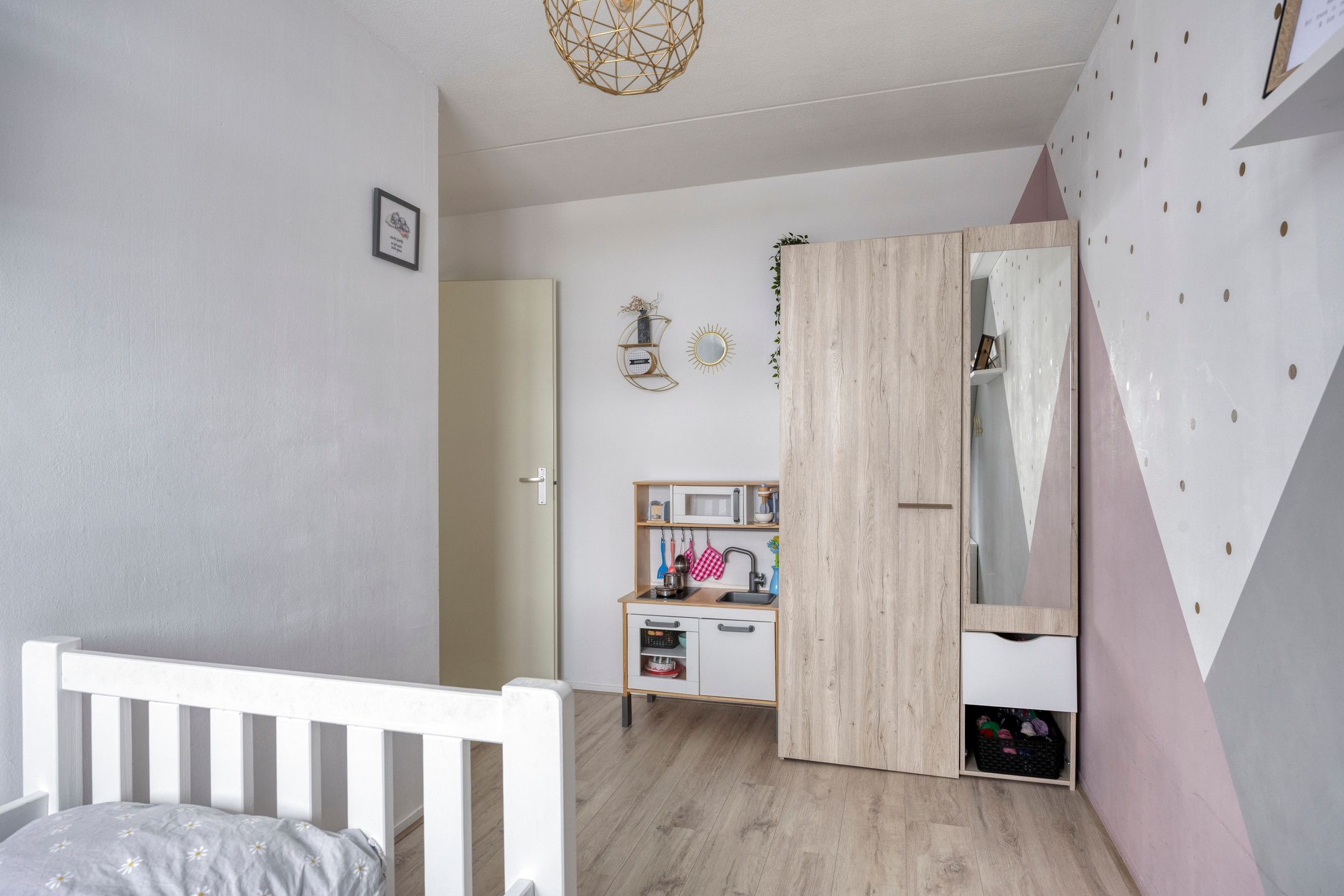 Photo 24 of C. Outshoornstraat 25