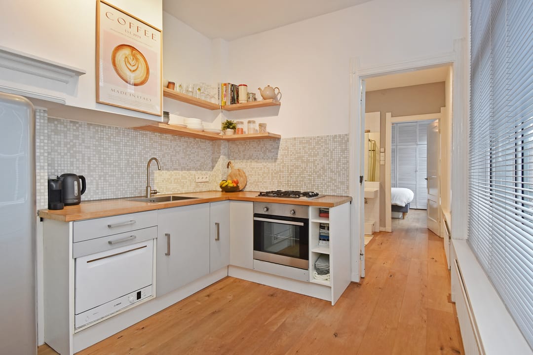 Photo 16 of Johannes Camphuijsstraat 125