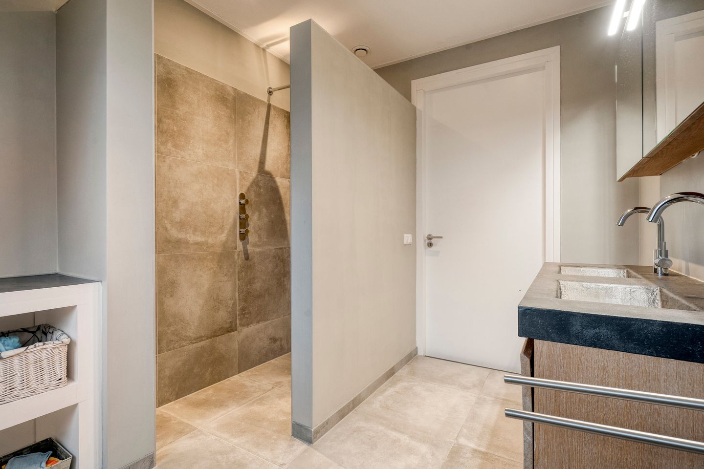 Photo 40 of Van Foreestallee 20