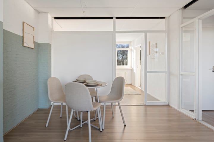 Photo 10 of Jacob van Ruijsdaelstraat 40-C