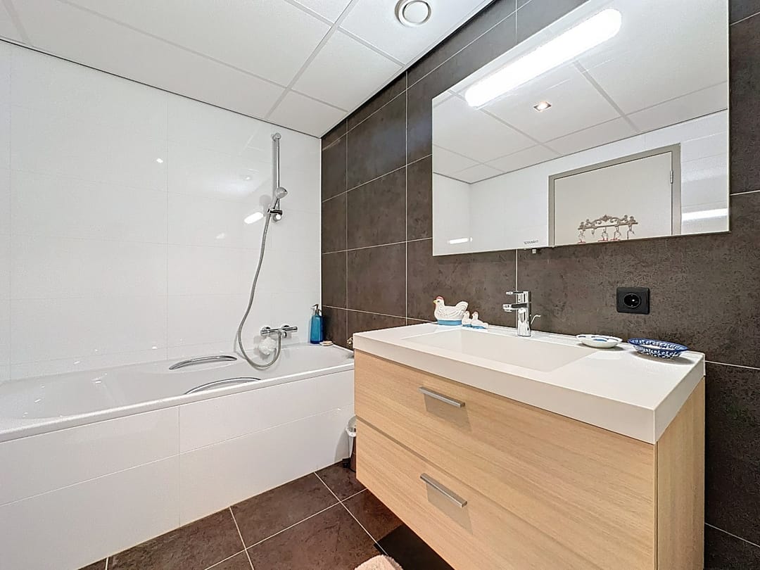 Foto 22 van Kanaalweg 1