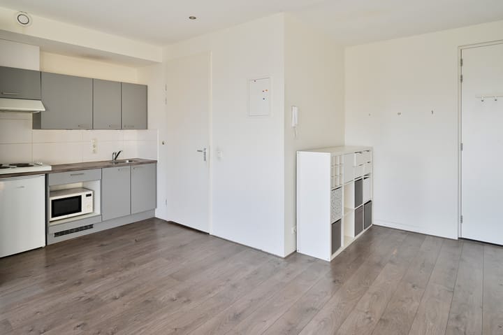 Photo 3 of Van Heenvlietlaan 284-A