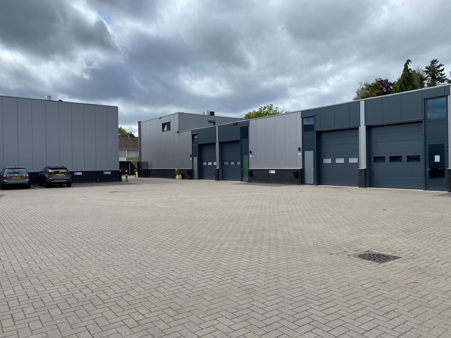 View photo 2 of Dostalstraat 64-11