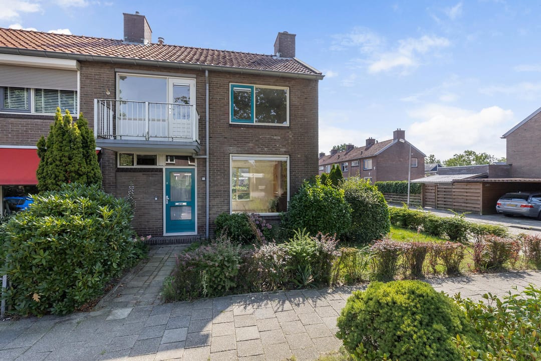 Photo 2 of Pesserstraat 40