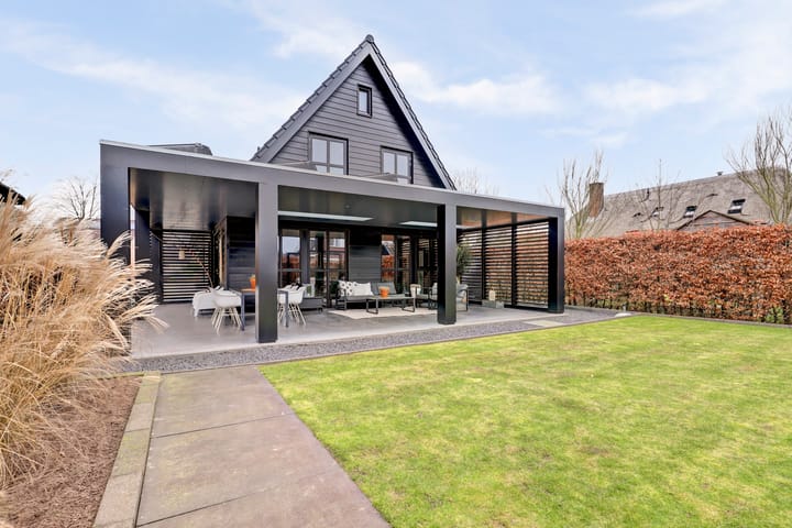 Photo 2 of H.W. Iordensweg 63-A