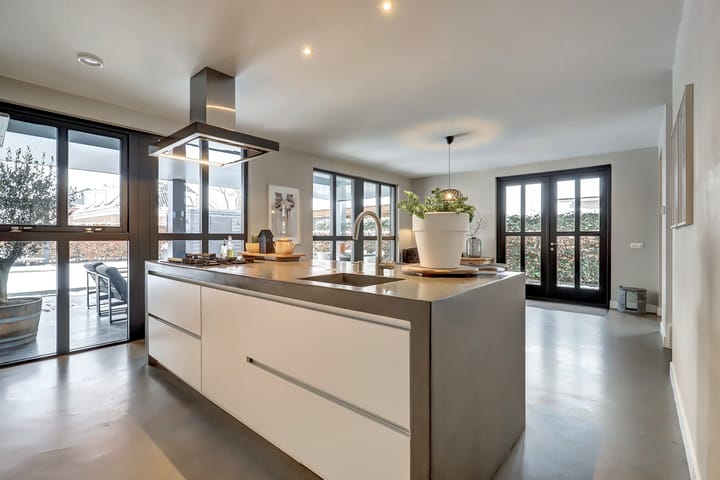 Photo 24 of H.W. Iordensweg 63-A