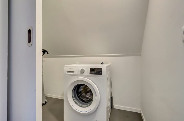 Photo 49 of H.W. Iordensweg 63-A