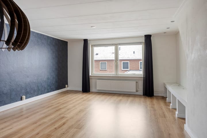 Photo 6 of Wilhelminastraat 37-C