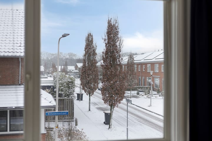 Photo 10 of Wilhelminastraat 37-C