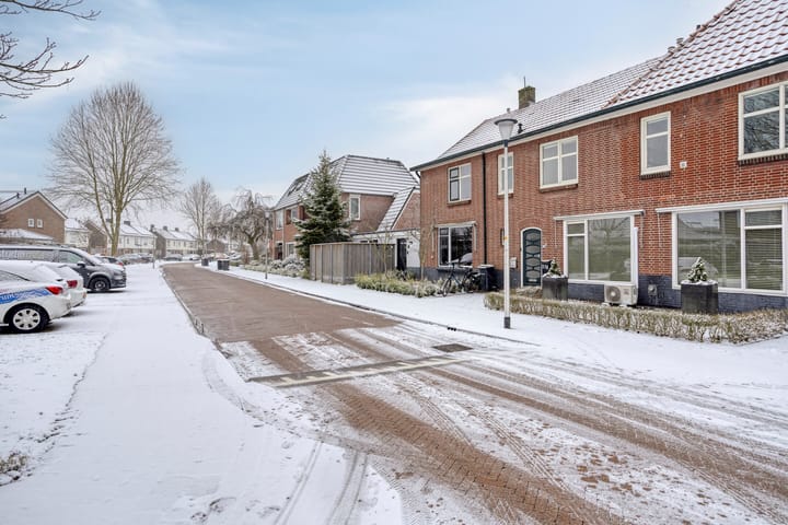 Photo 25 of Wilhelminastraat 37-C