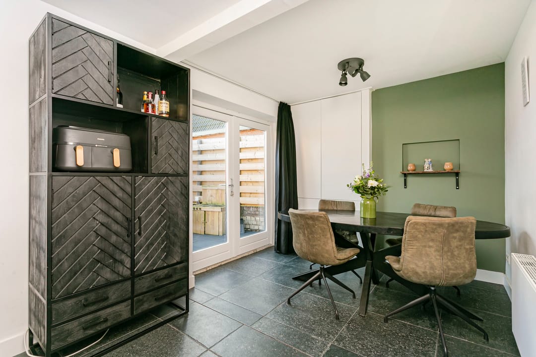 Photo 16 of Wilhelminastraat 12